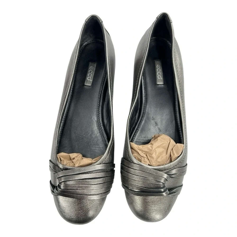 Ecco Women's Metallic Grey Slip-on Leather Flats Size EU 42 US 11-11.5 Preowned